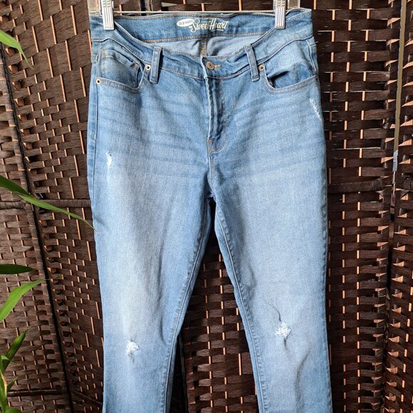 OLD NAVY Mid rise Sweetheart style Distressed Blue Jeans - sz 8 - Picture 1 of 4